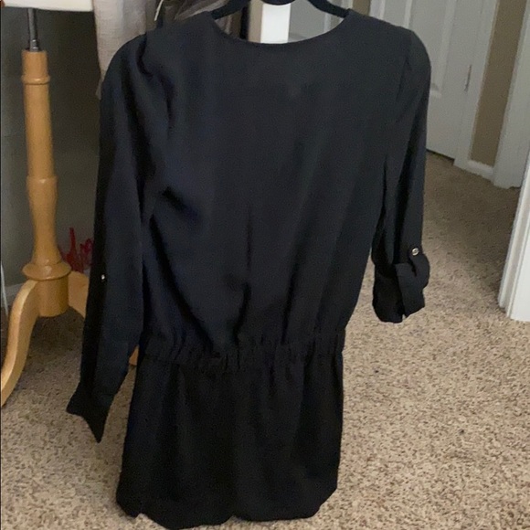Guess by Marciano Ashley Romper. Black, size 0 - Picture 3 of 3